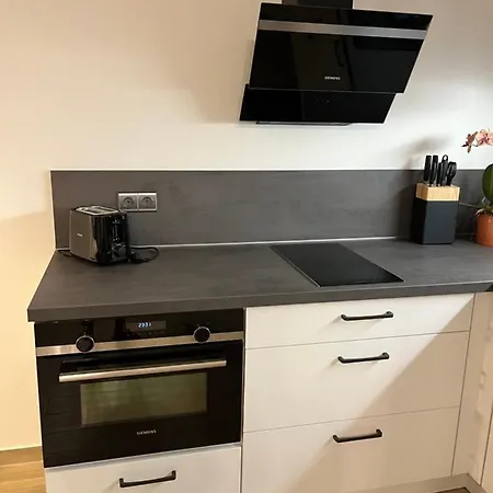 Neu Sanierte Wohnung Fuer 2-4 P Eschwege Exterior photo
