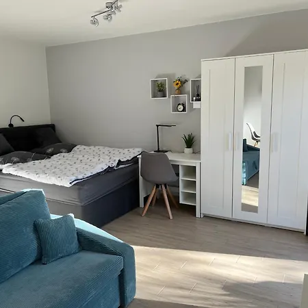 Neu Sanierte Wohnung Fuer 2-4 P Eschwege Exterior photo