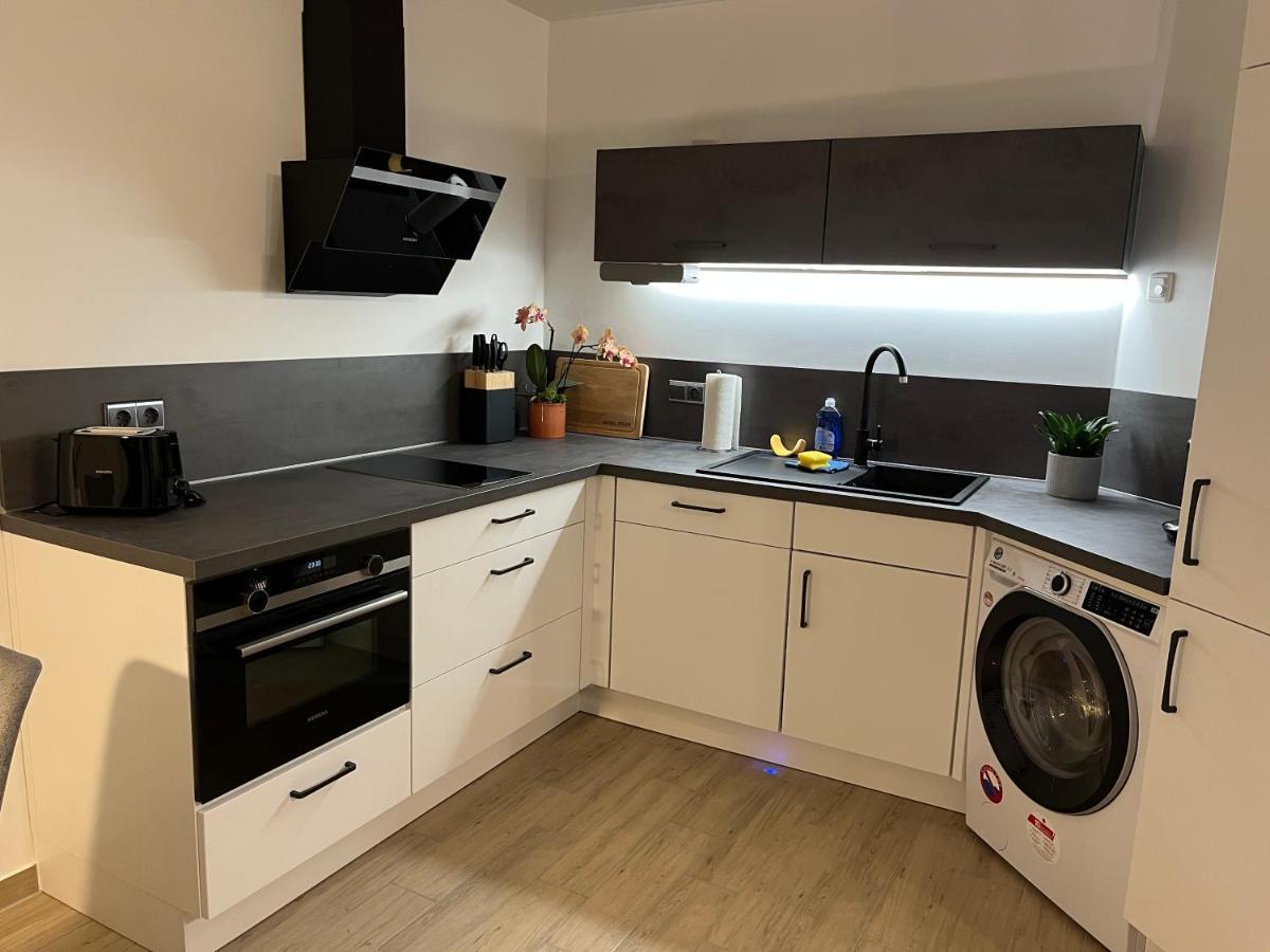 Neu Sanierte Fuer 2-4 P Apartment *